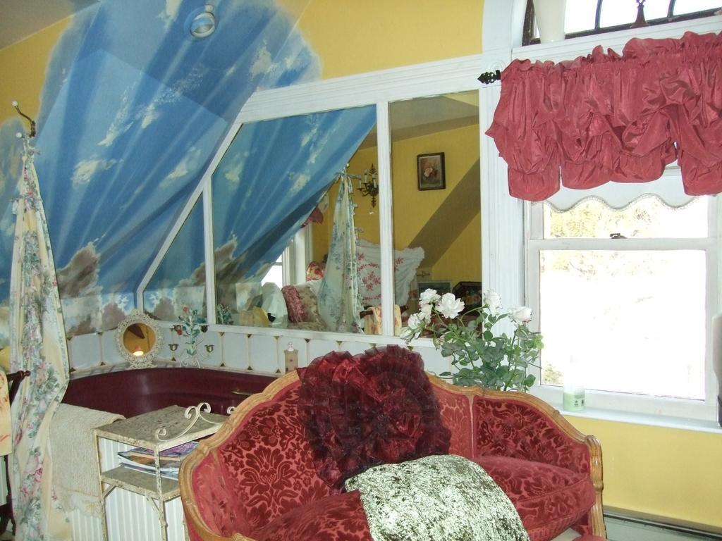 Enchanted Nights Bed & Bath Kittery Chambre photo