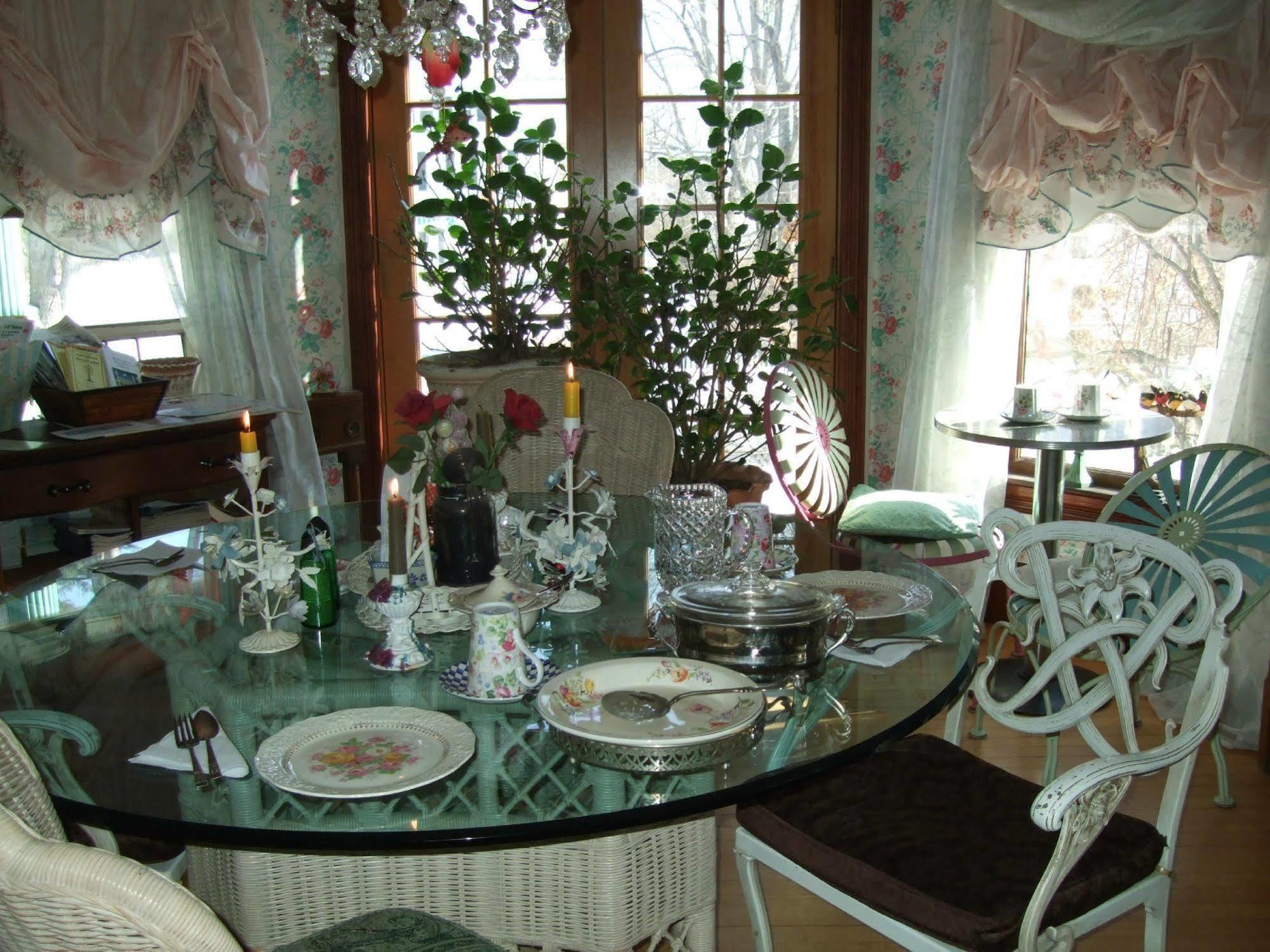 Enchanted Nights Bed & Bath Kittery Extérieur photo